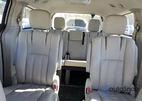 2013 Chrysler Town & Country Touring z USA, uszkodzony, nr VIN 2C4RC1BG7DR525955